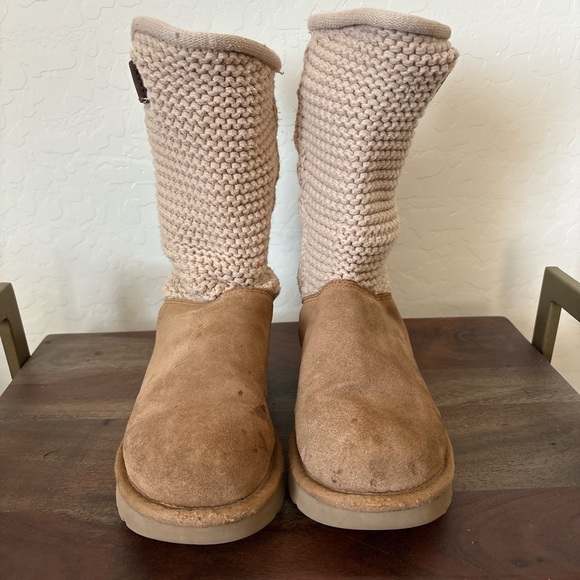 Women’s UGG Knit and Suede Tan Boots. 6 - Picture 1 of 7